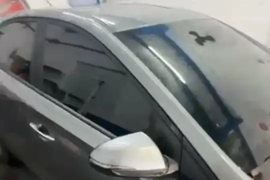 Película automotiva com nano cerâmica